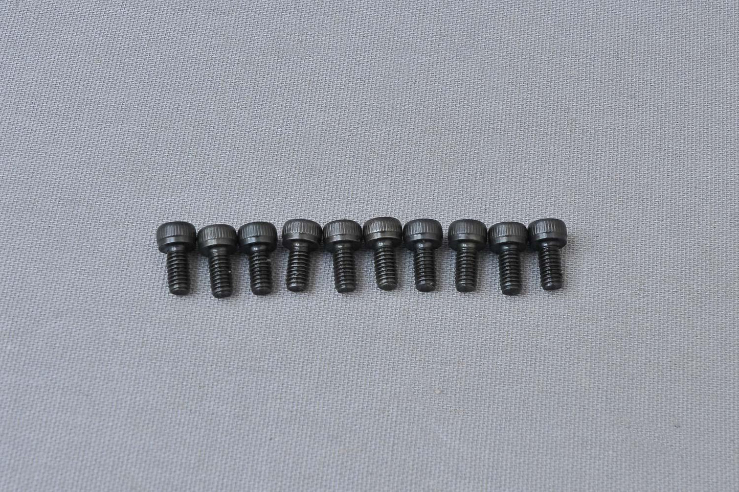 MCD Racing CH Hex Screw M4x8 mm 630101S